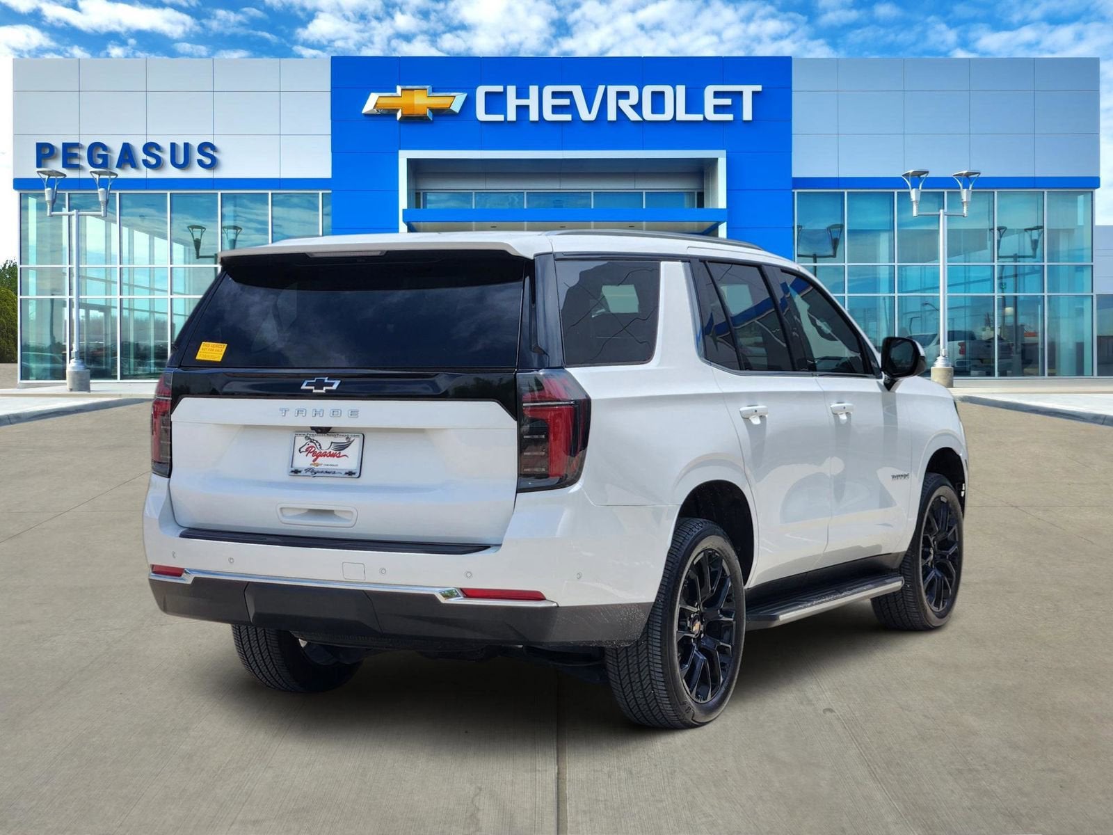 2025 Chevrolet Tahoe LS
