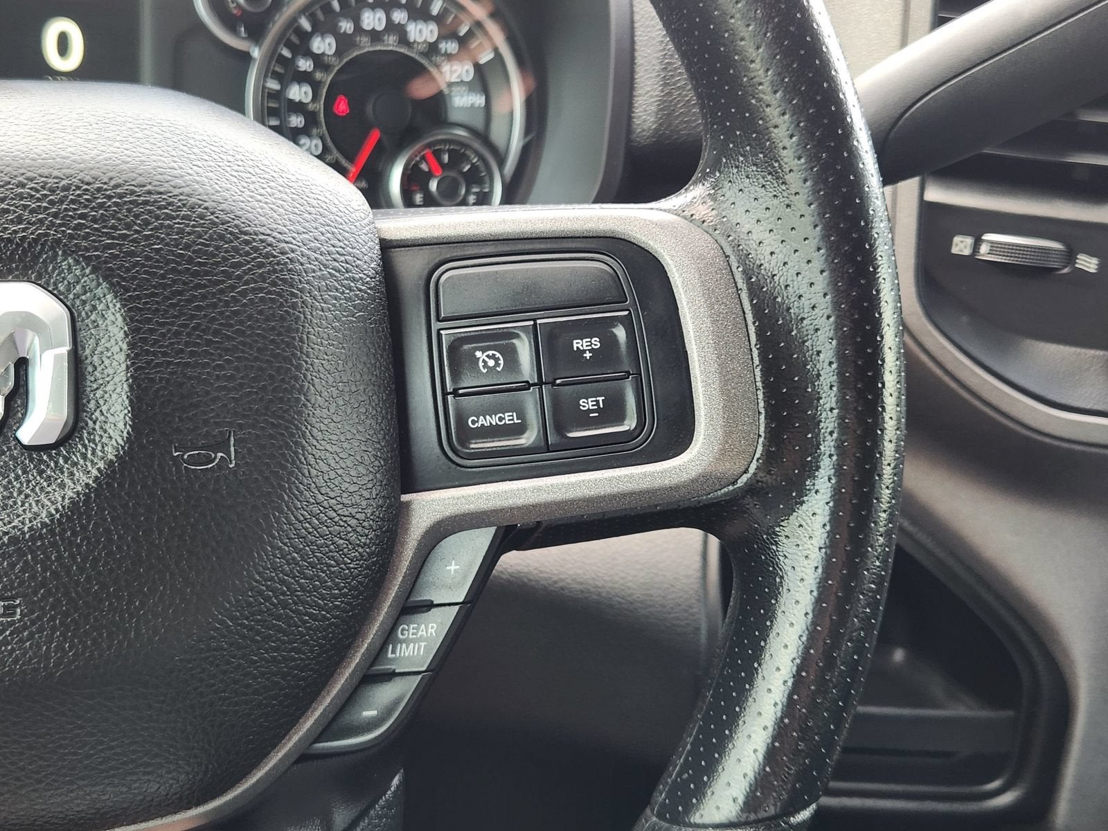2022 RAM 3500 Tradesman Crew Cab 4x4 8' Box