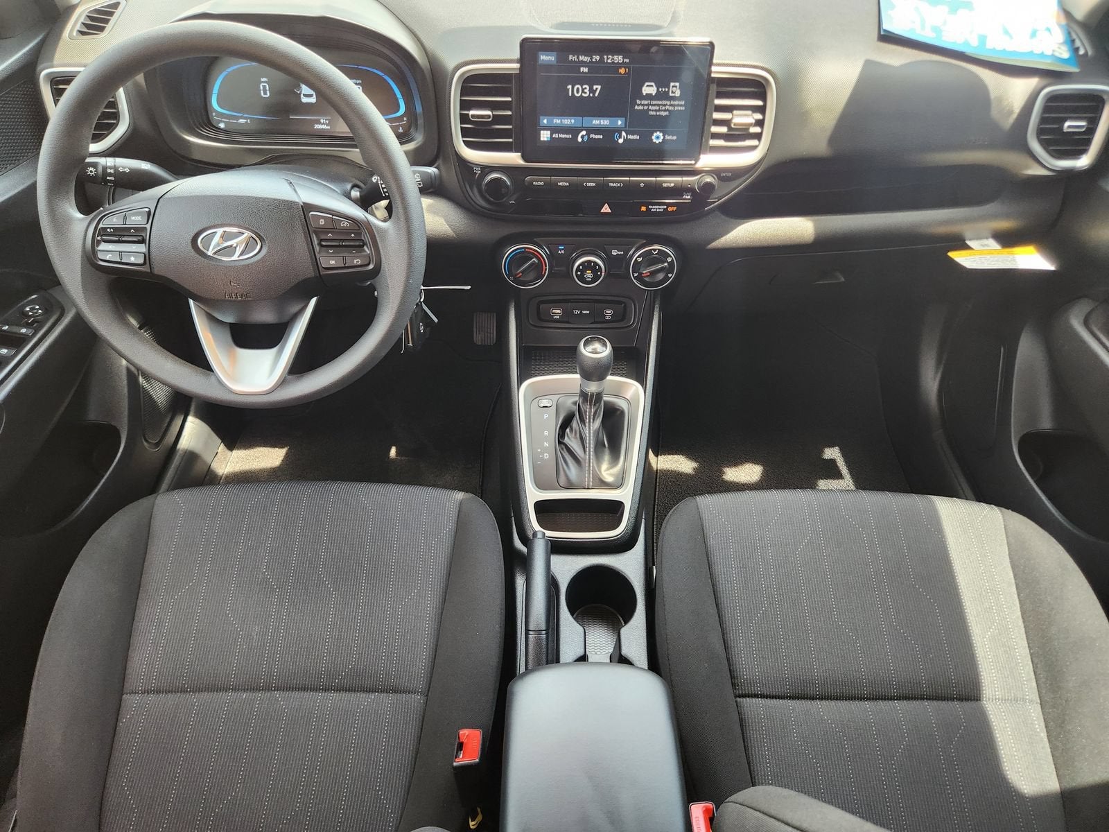 2025 Hyundai Venue SE