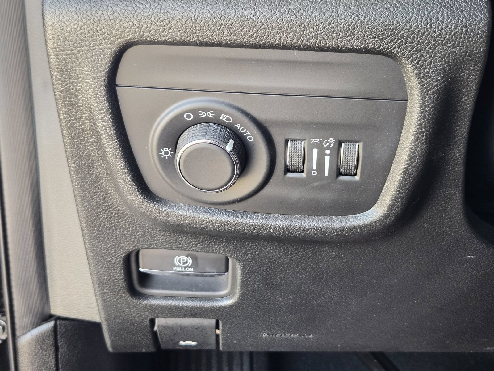 2025 Jeep Grand Cherokee L Laredo X 4x2