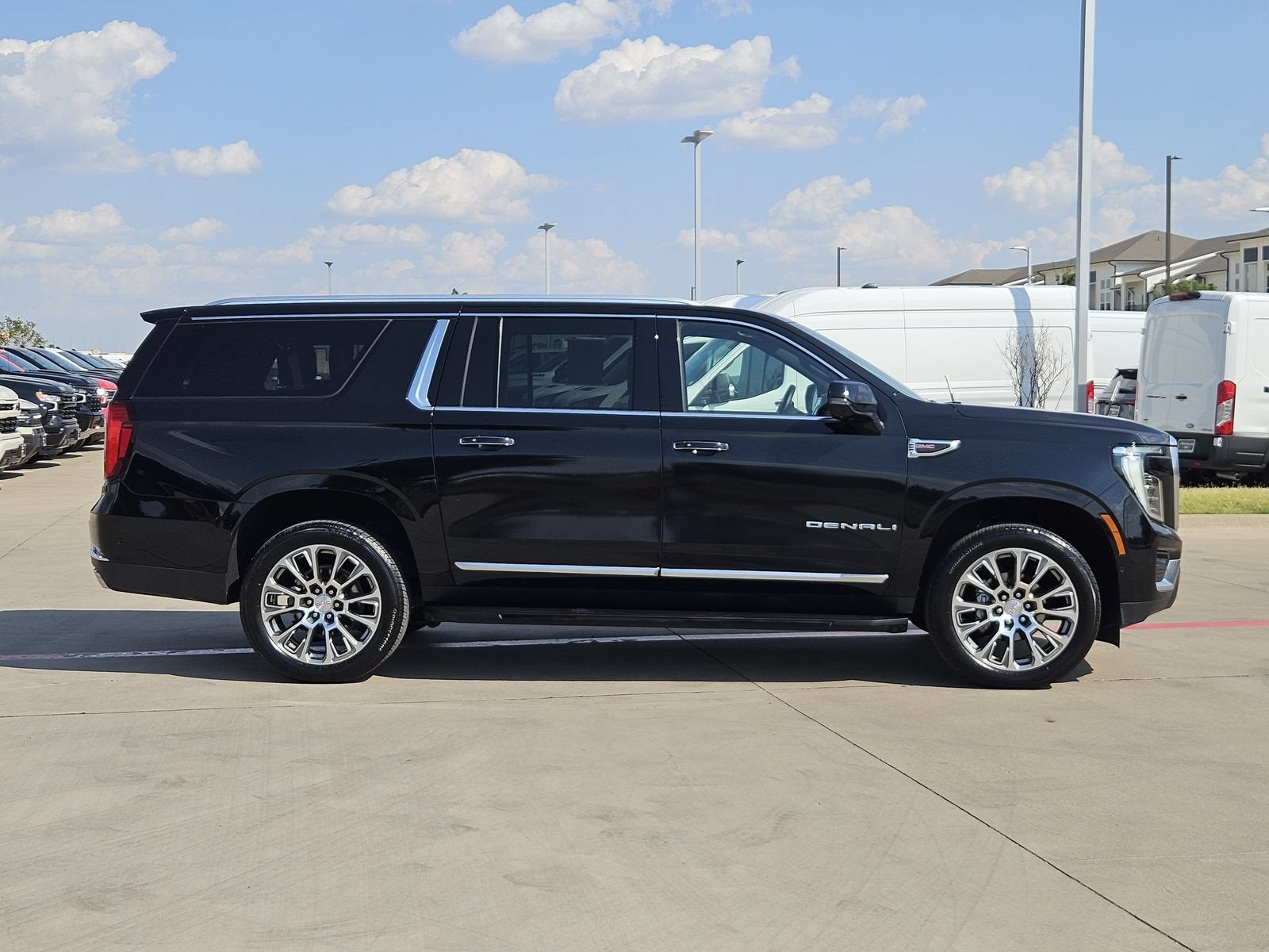 2025 GMC Yukon XL Denali