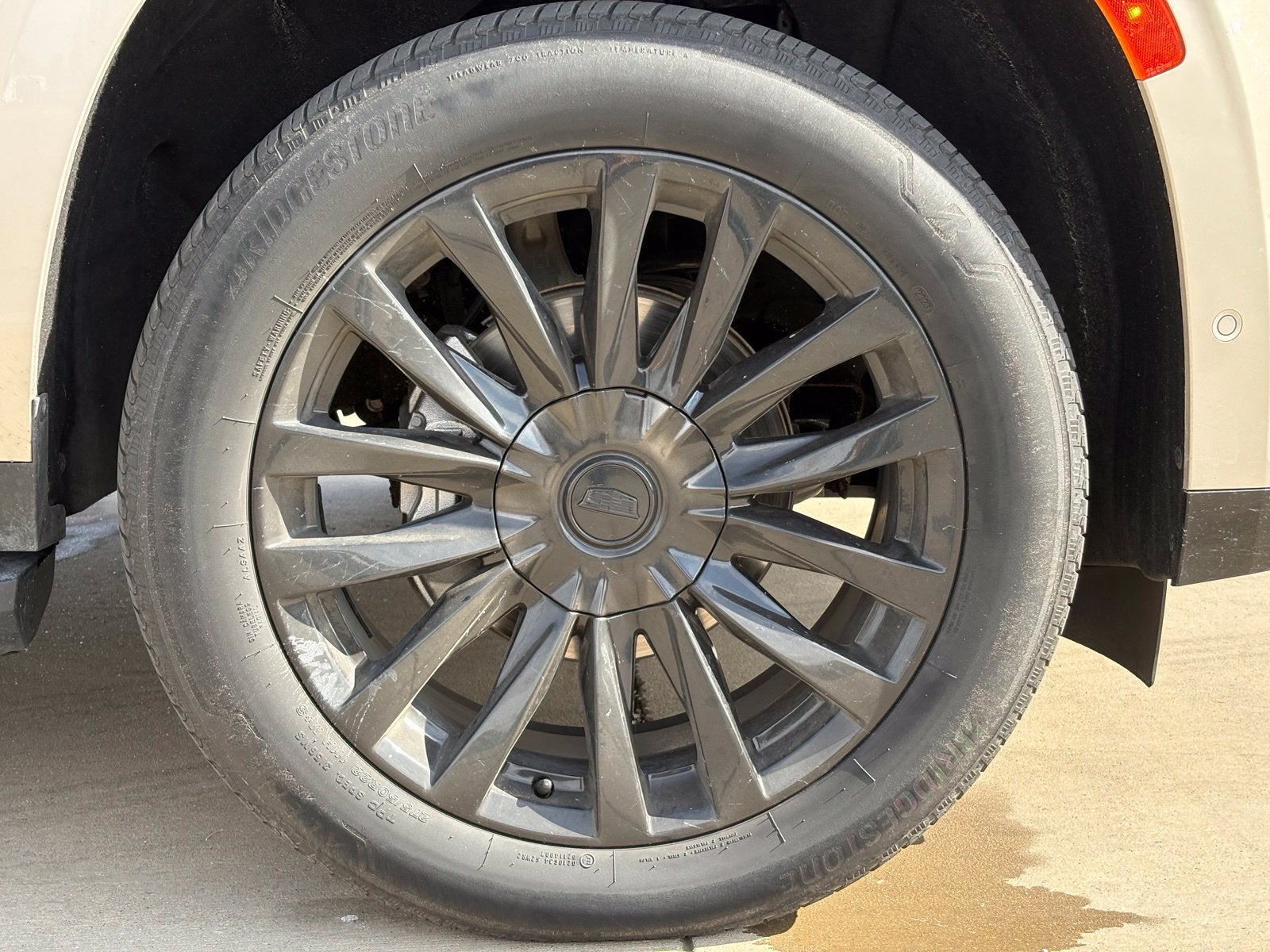 2023 Cadillac Escalade 4WD Premium Luxury