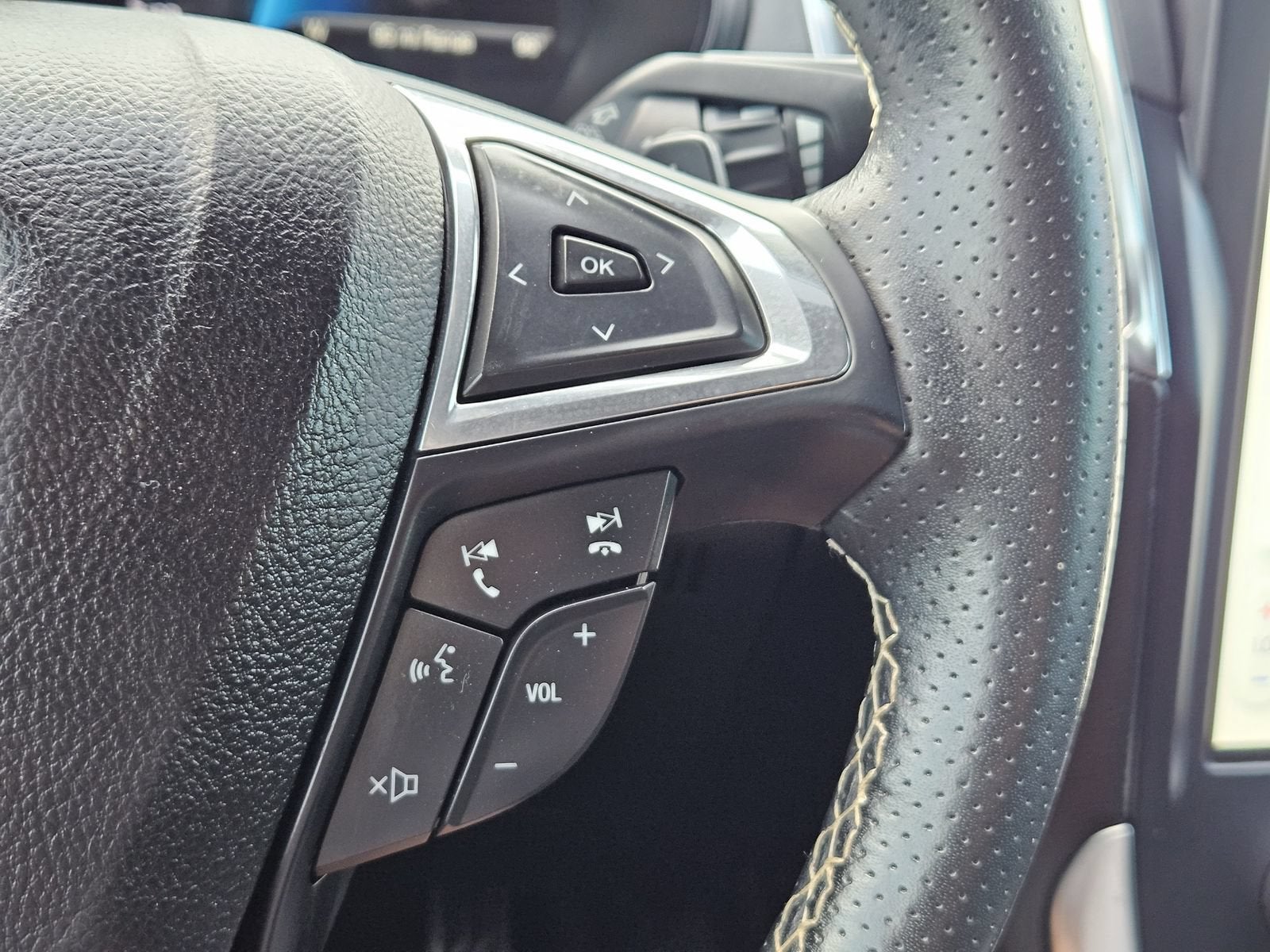 2023 Ford Edge ST