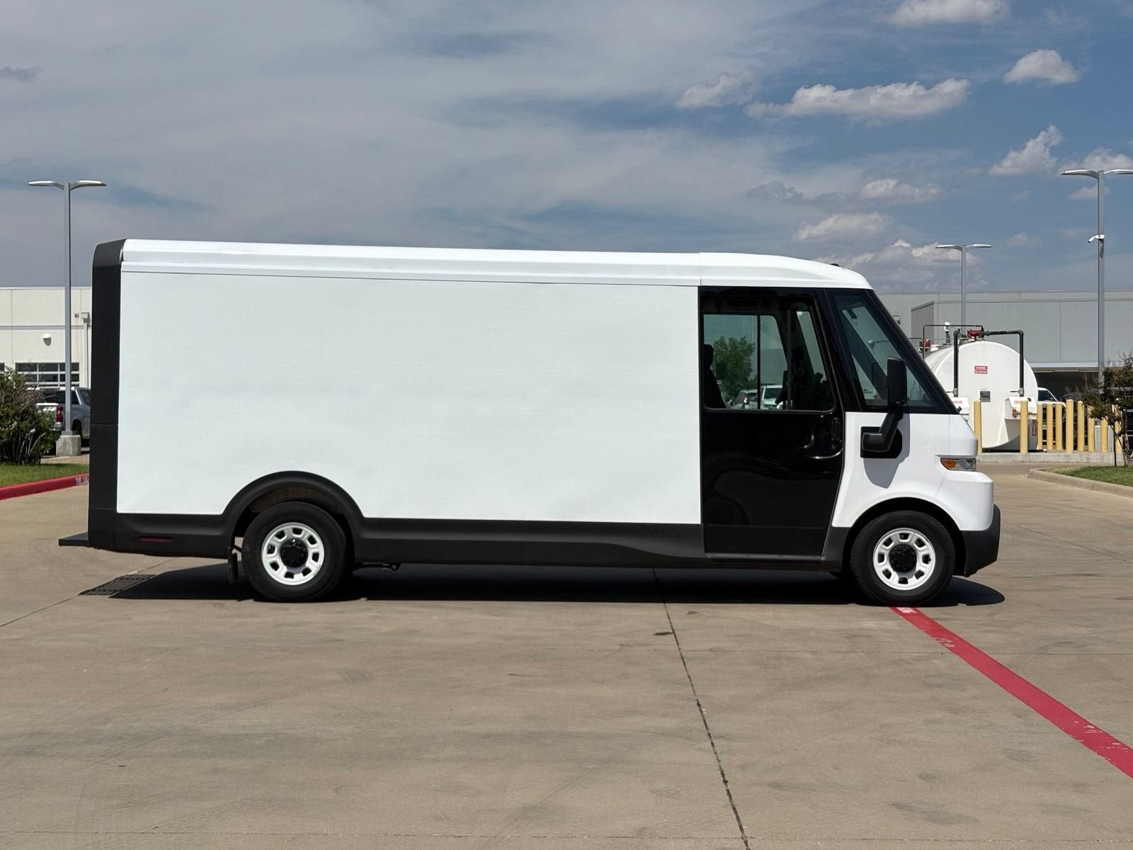 2024 BrightDrop Zevo 600 EJY