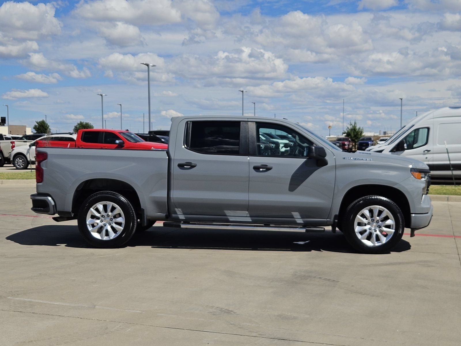 2024 Chevrolet Silverado 1500 Custom