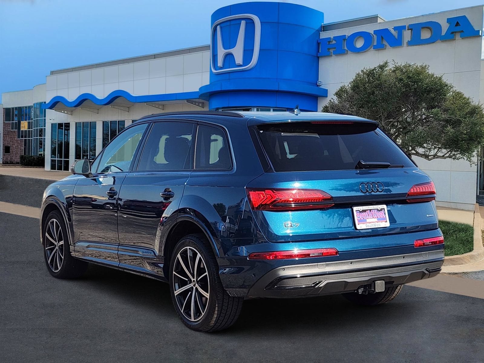 2022 Audi Q7 Prestige 55 TFSI quattro Tiptronic