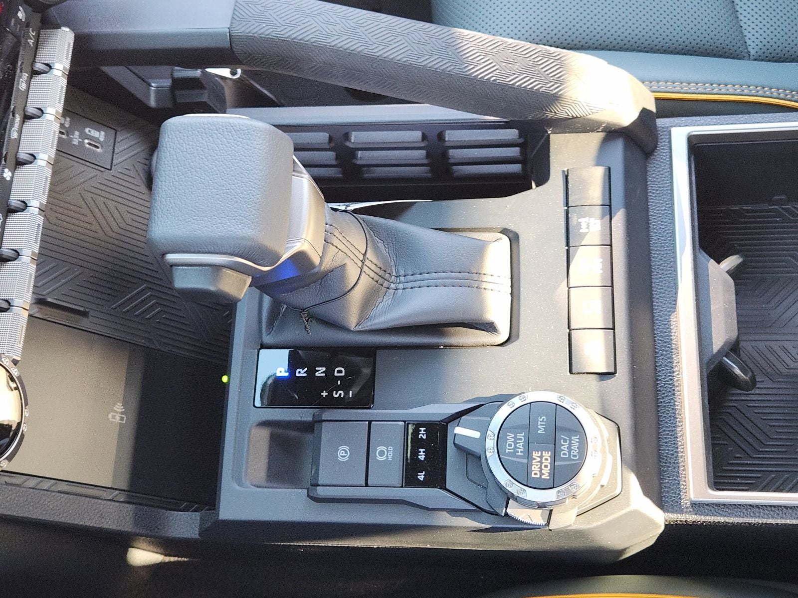 2026 Toyota Tacoma i-FORCE MAX Tacoma Trailhunter