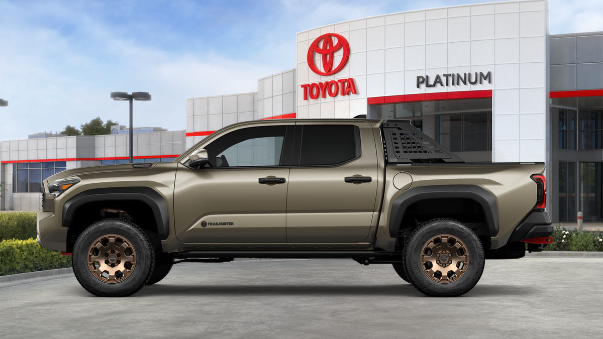 2026 Toyota Tacoma i-FORCE MAX Tacoma Trailhunter