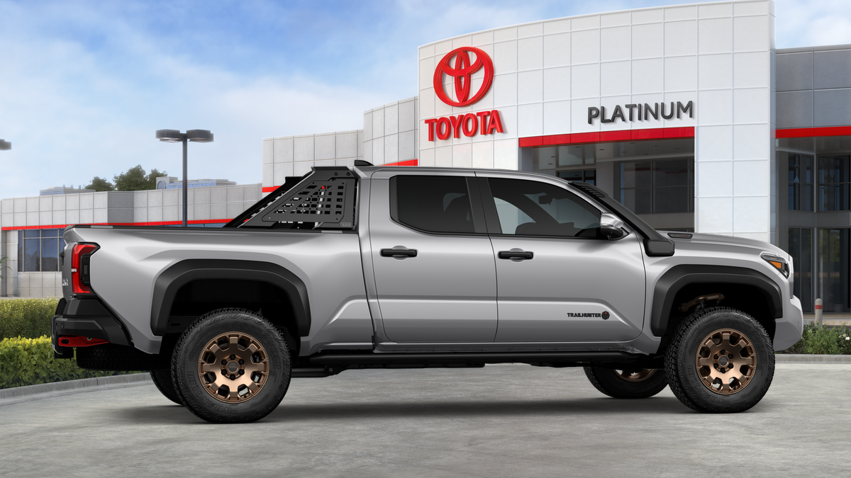 2026 Toyota Tacoma i-FORCE MAX Tacoma Trailhunter