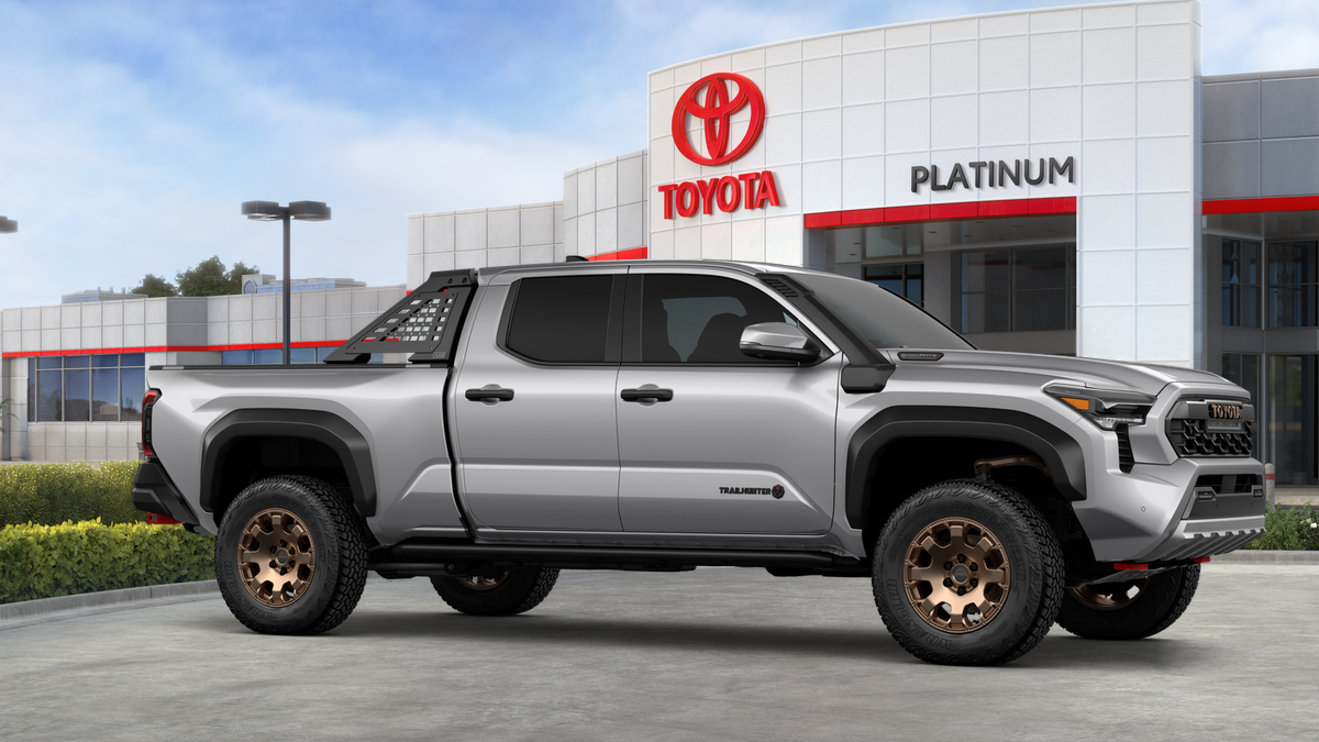 2026 Toyota Tacoma i-FORCE MAX Tacoma Trailhunter