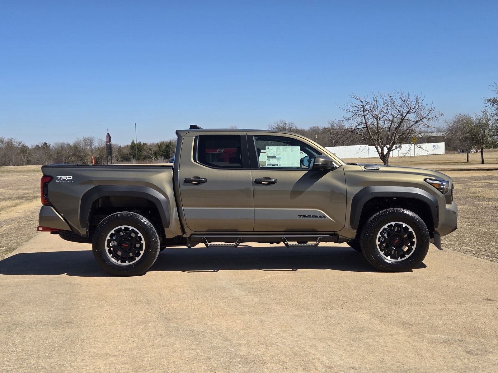2026 Toyota Tacoma i-FORCE MAX Tacoma TRD Off-Road