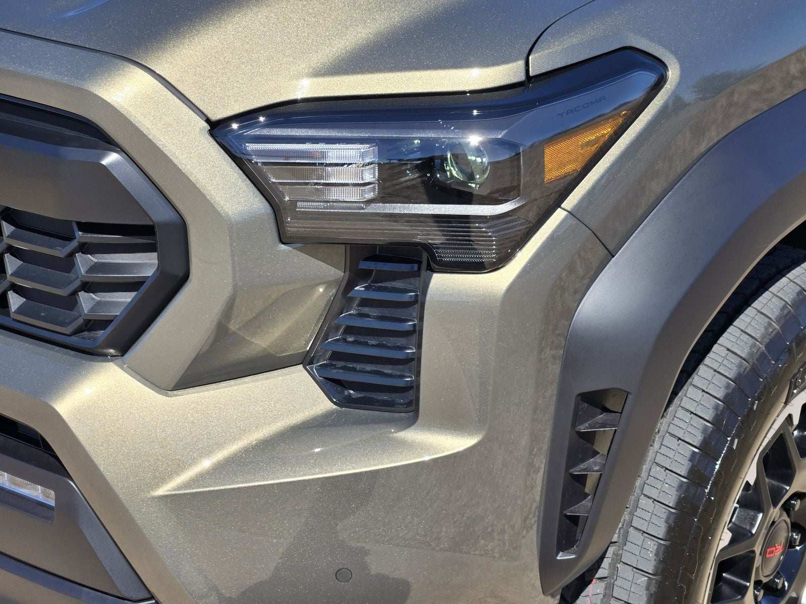 2026 Toyota Tacoma i-FORCE MAX Tacoma TRD Off-Road