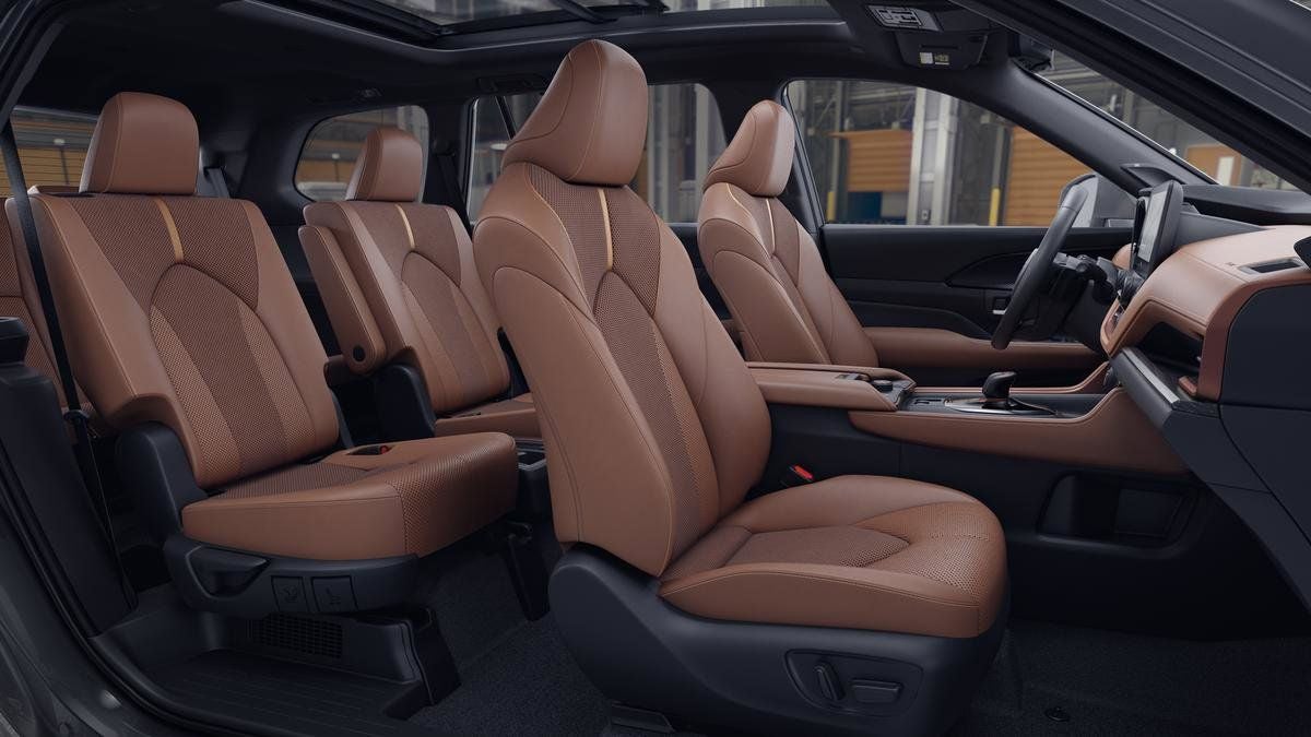 2026 Toyota Grand Highlander Hybrid MAX Platinum
