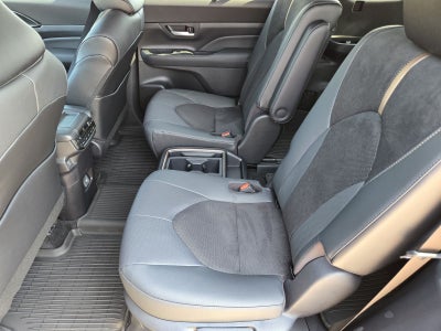 2026 Toyota Grand Highlander Hybrid MAX Platinum