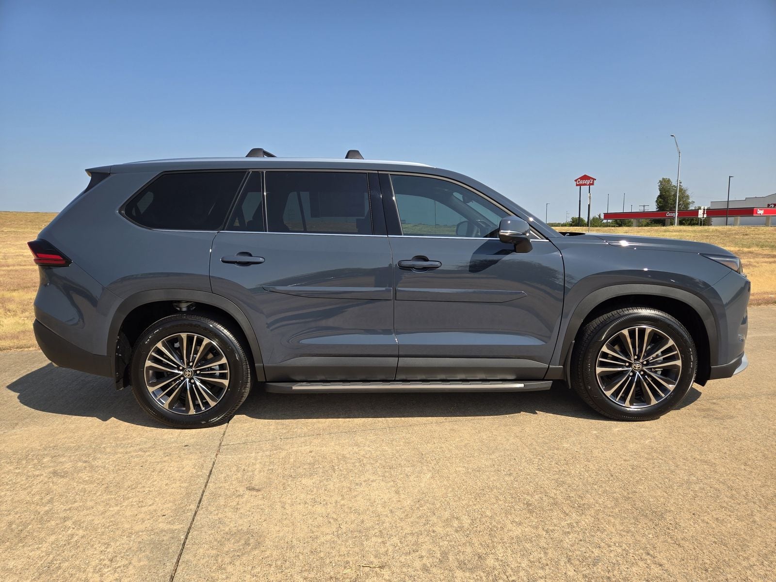 2026 Toyota Grand Highlander Hybrid MAX Platinum