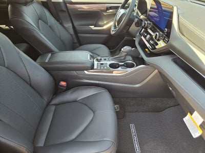 2026 Toyota Highlander Limited