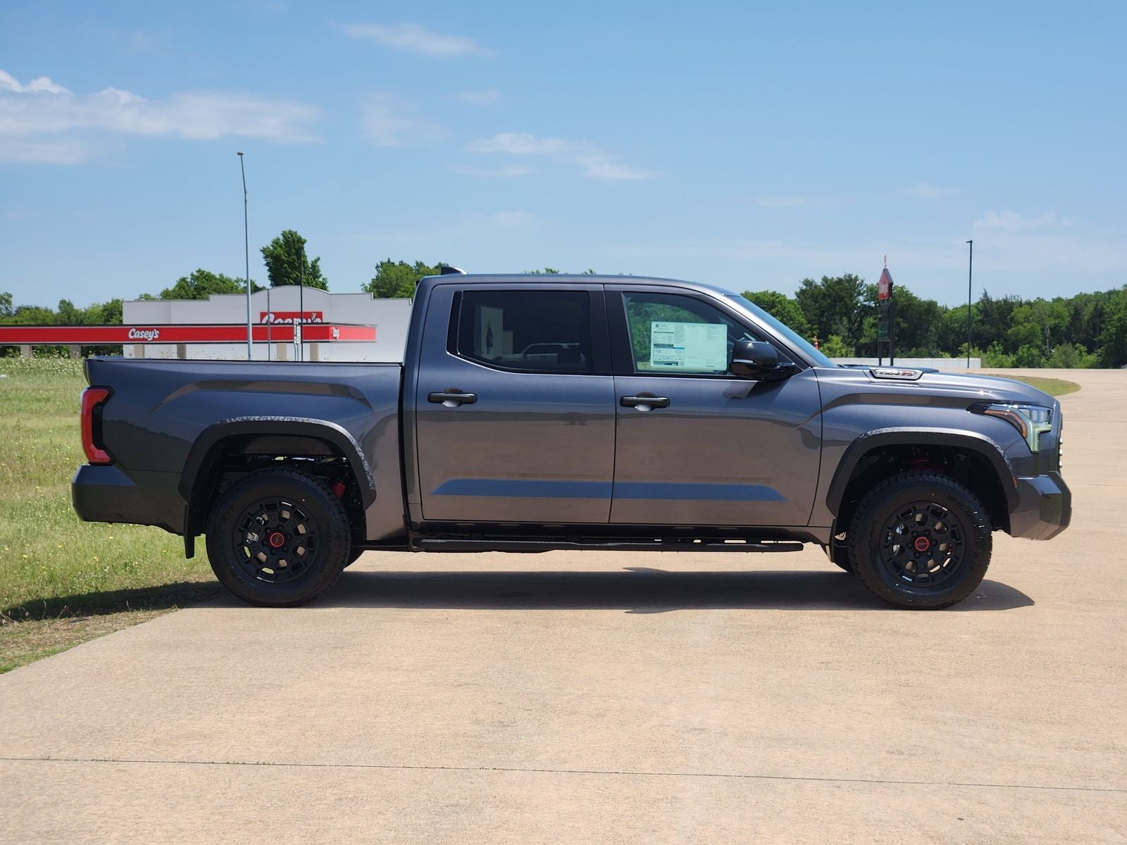 2026 Toyota Tundra i-FORCE MAX Tundra TRD Pro