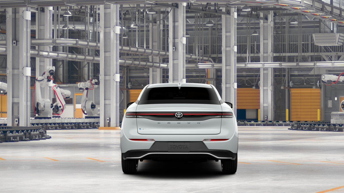 2026 Toyota Toyota Crown XLE