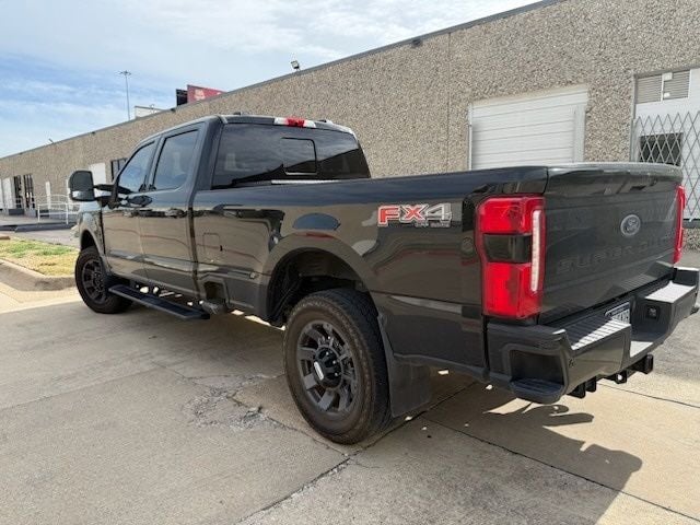 2023 Ford F-350SD Lariat