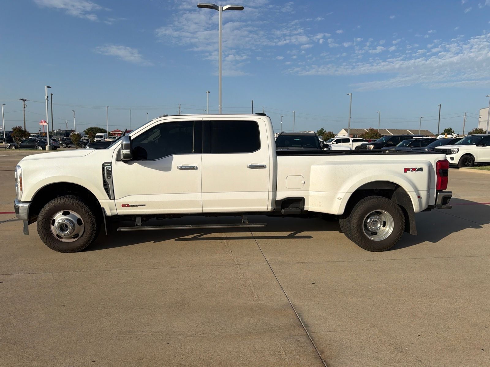 2025 Ford F-350SD Lariat DRW