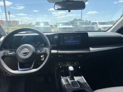 2025 Nissan Kicks S