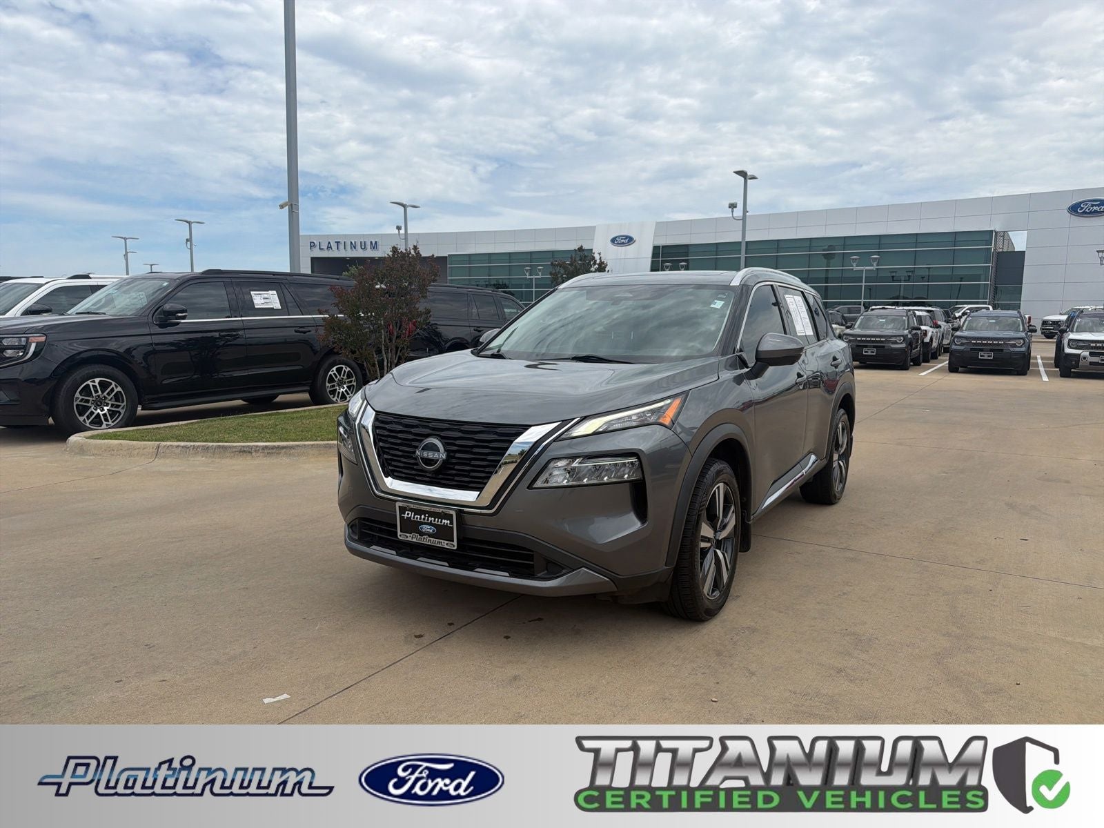 2023 Nissan Rogue SL