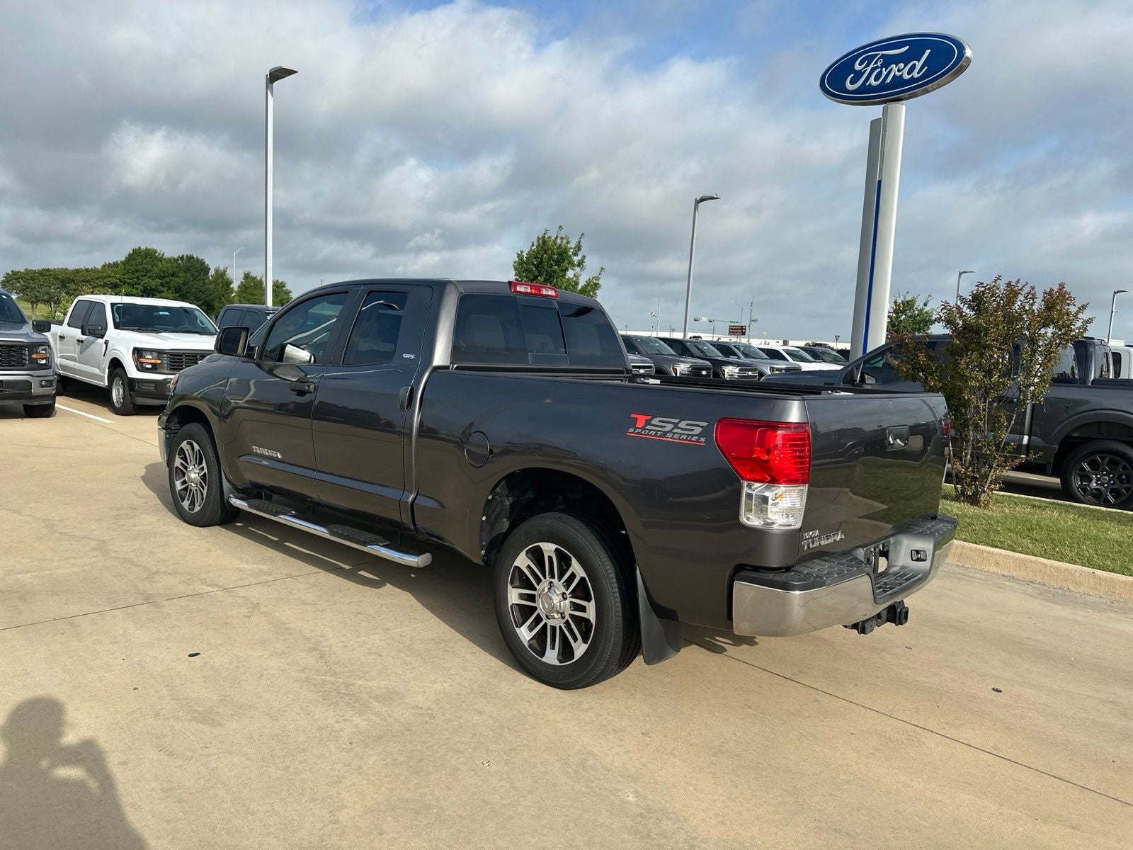 2012 Toyota Tundra Grade 4.6L V8