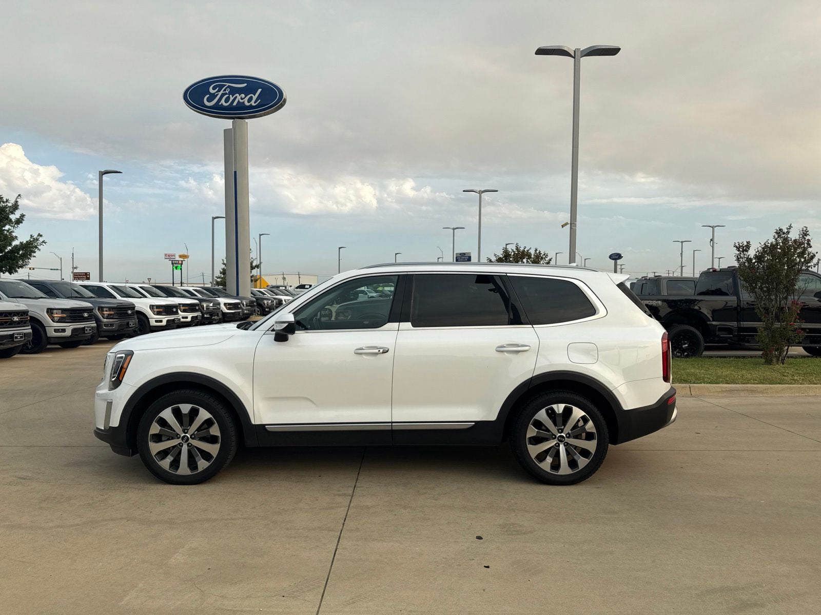 2020 Kia Telluride S