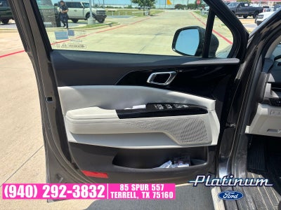 2024 Kia Carnival EX