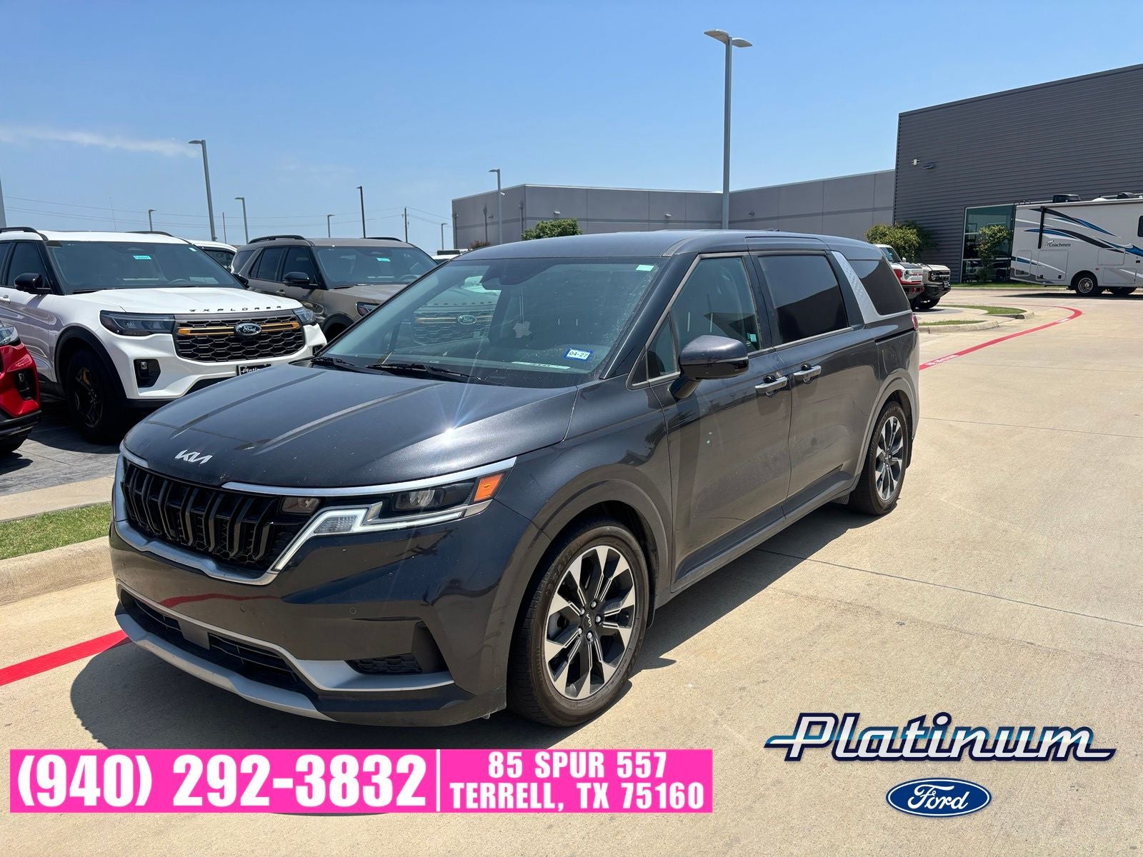 2024 Kia Carnival EX