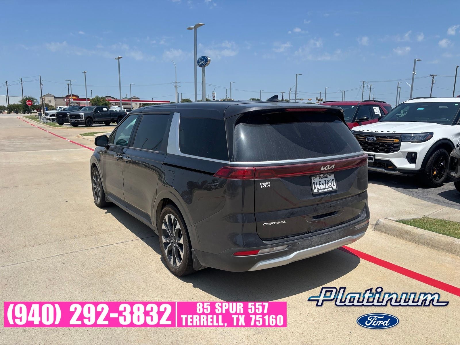 2024 Kia Carnival EX