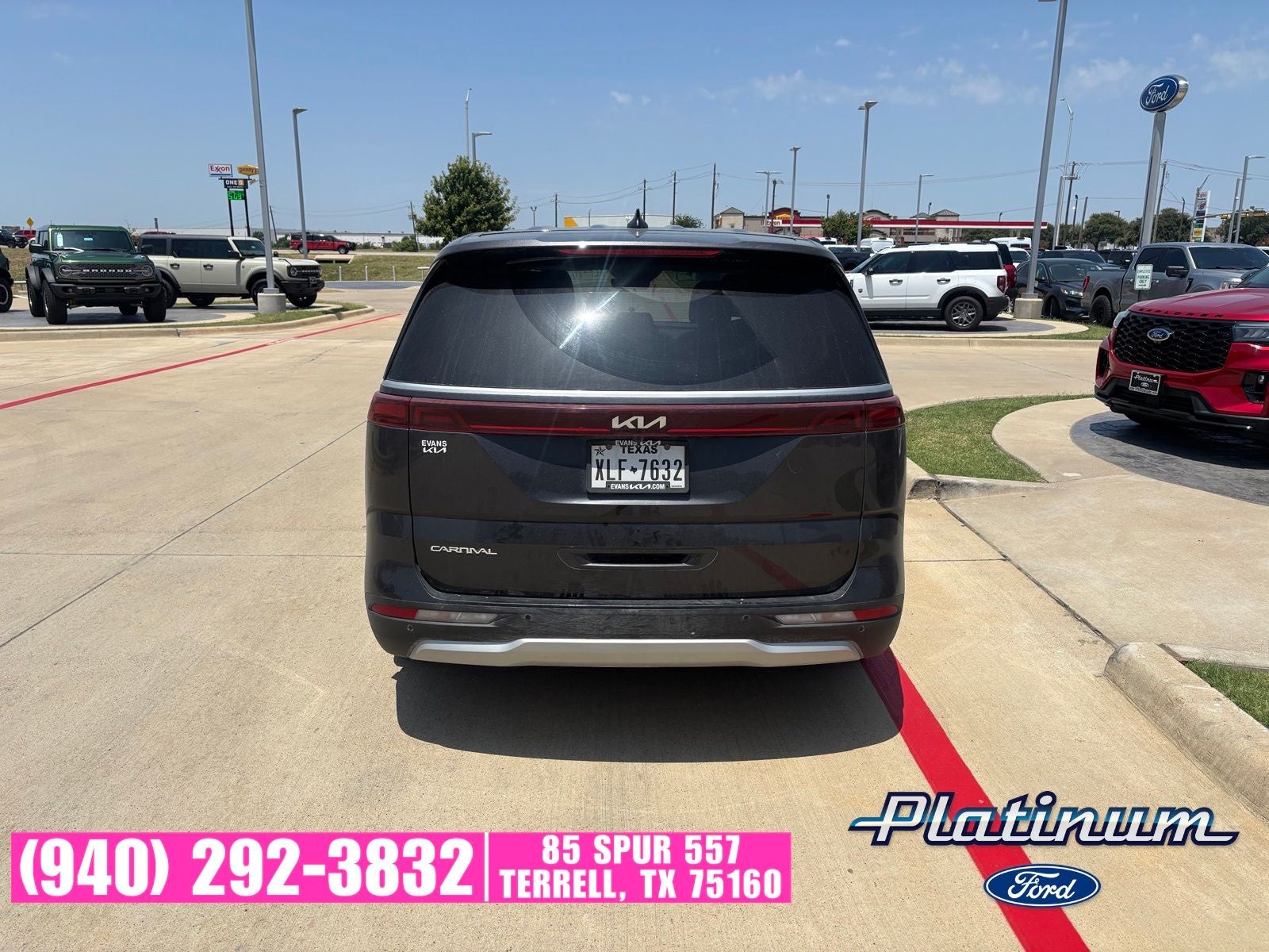 2024 Kia Carnival EX